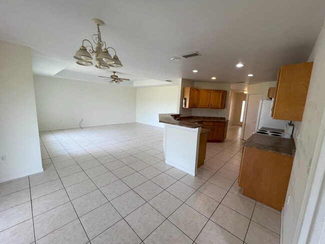 Building Photo - 8257 Cozumel Ln