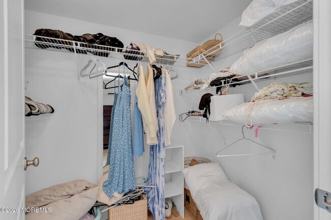 Building Photo - 112 Sylvania Ave