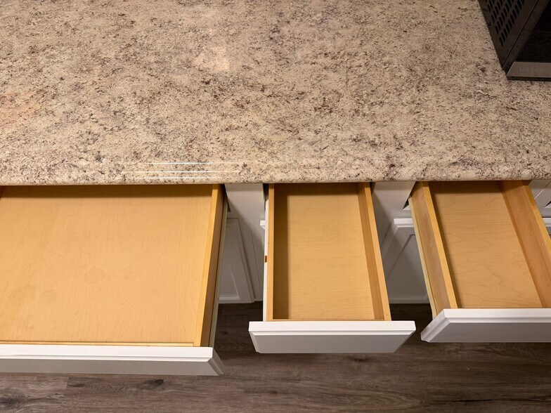 Building Photo - 2368 Jernigan Pl SE