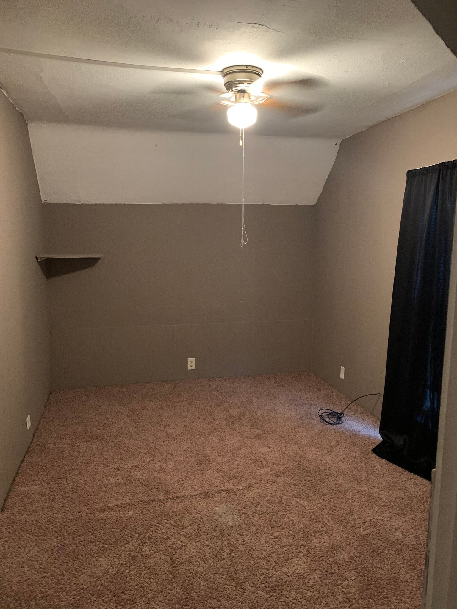2nd Bedroom - 659 5th St
