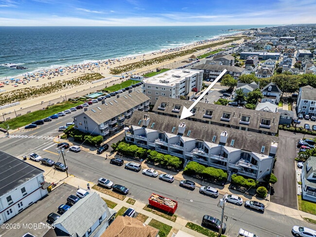 Primary Photo - 621 Ocean Ave N