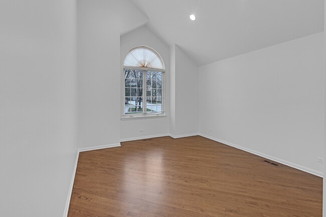 Building Photo - 141 Manchester Ct