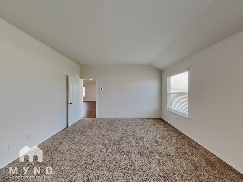 Building Photo - 4101 Black Canyon Dr