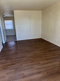 Building Photo - 3413 SW Brendan Ave