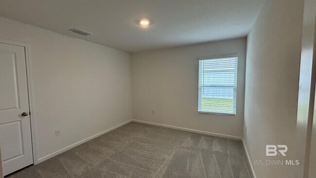 Building Photo - 9653 Soldier Horse Dr