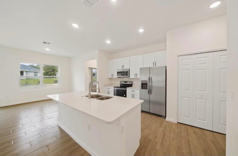 Building Photo - 1686 SW 168th Loop