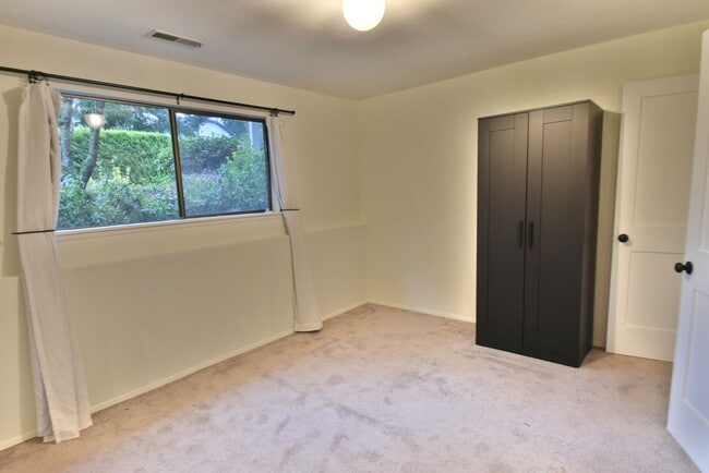 Building Photo - 4bd/3ba Mukilteo House