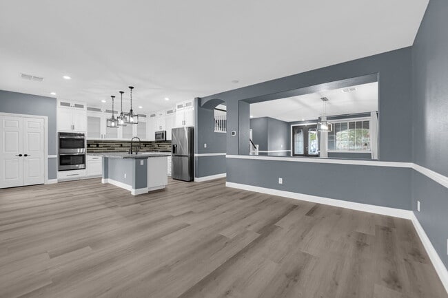 Building Photo - 4319 N Thunder Twice St