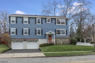 Building Photo - 222 Ashland Ave