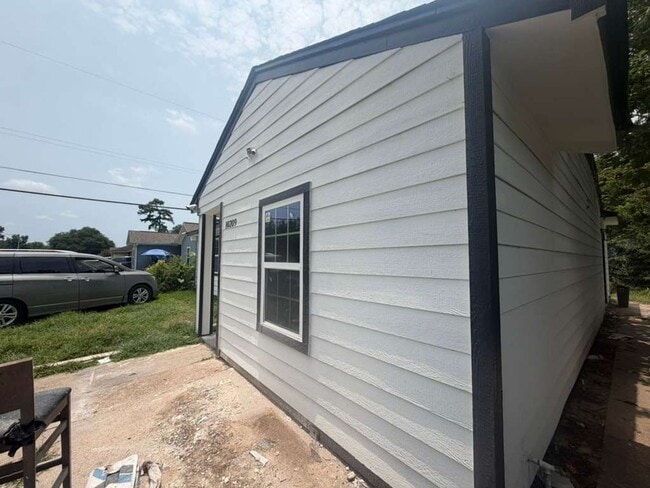 Building Photo - BEAUTIFUL HOME IN HOUSTON. MOVE IN READY!.