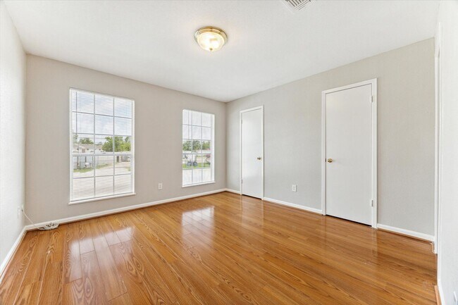 Building Photo - 1916 Upland Dr