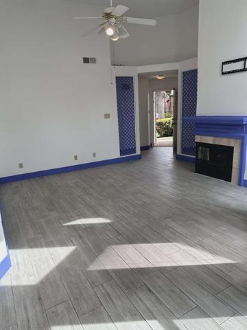 Building Photo - 4124 Hollow Oak Dr