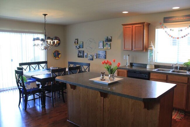 Building Photo - 2803 Susie Ct