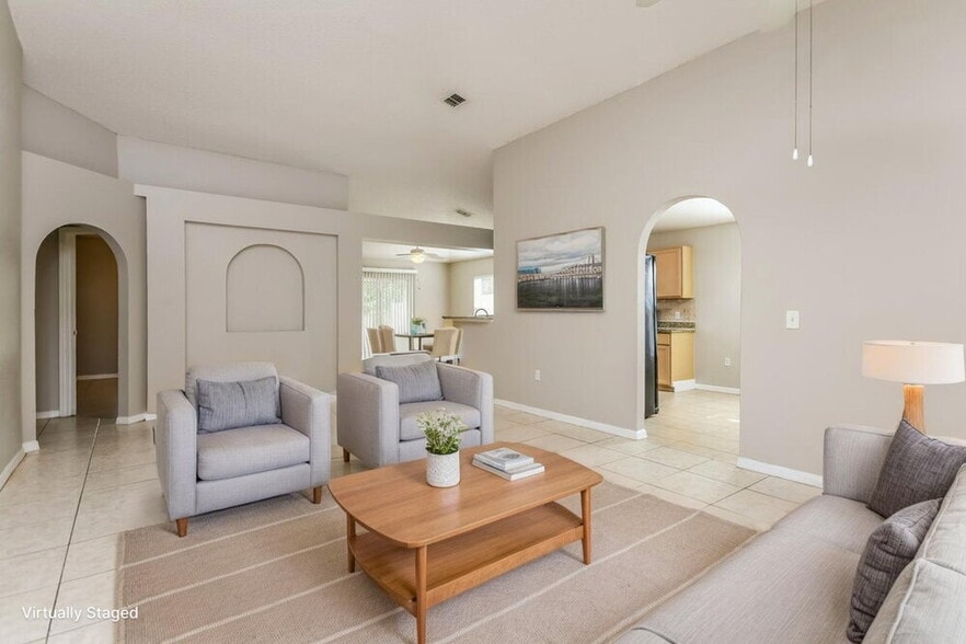 Building Photo - 14552 Lake Price Dr