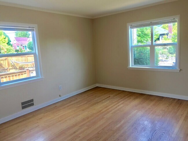 Building Photo - Beautiful Home In Prime Location Bordering Crown Hill and Whittier Heights!