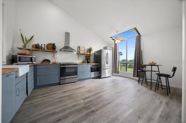 Building Photo - 2925 N Rivers Edge Blvd