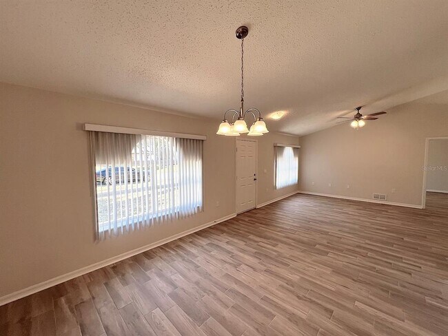 Building Photo - 48 Pennsylvania Ln