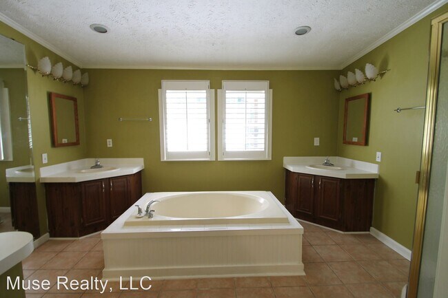 Building Photo - 4 br, 3 bath House - 3510 Dobys Bridge Road