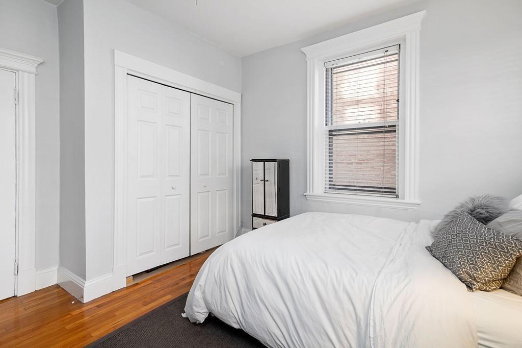 Building Photo - 70 Phillips St