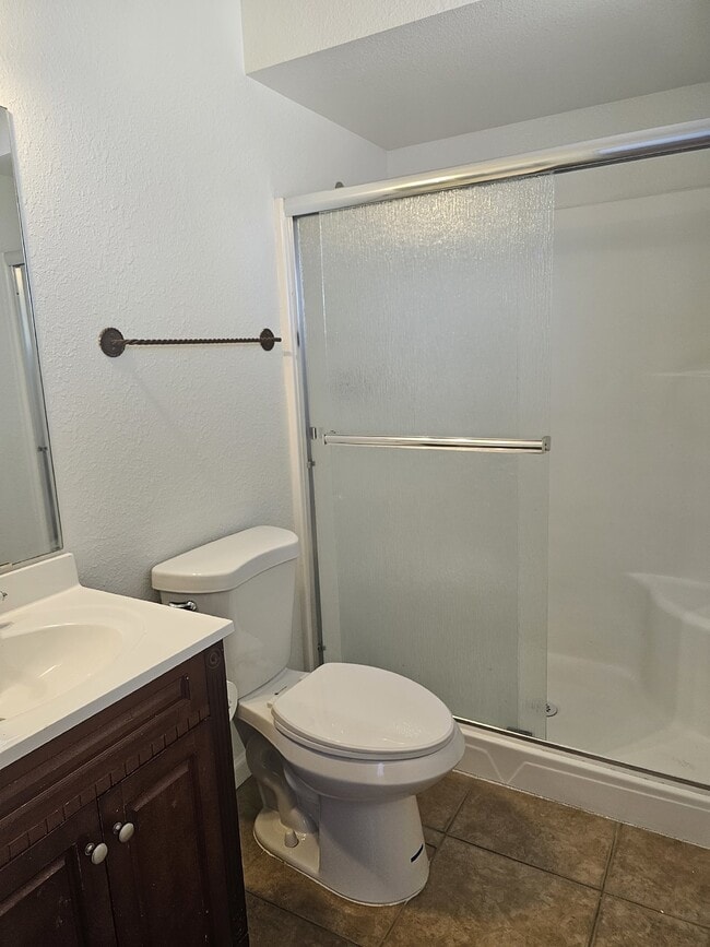 Building Photo - This Charming Home Awaits You!