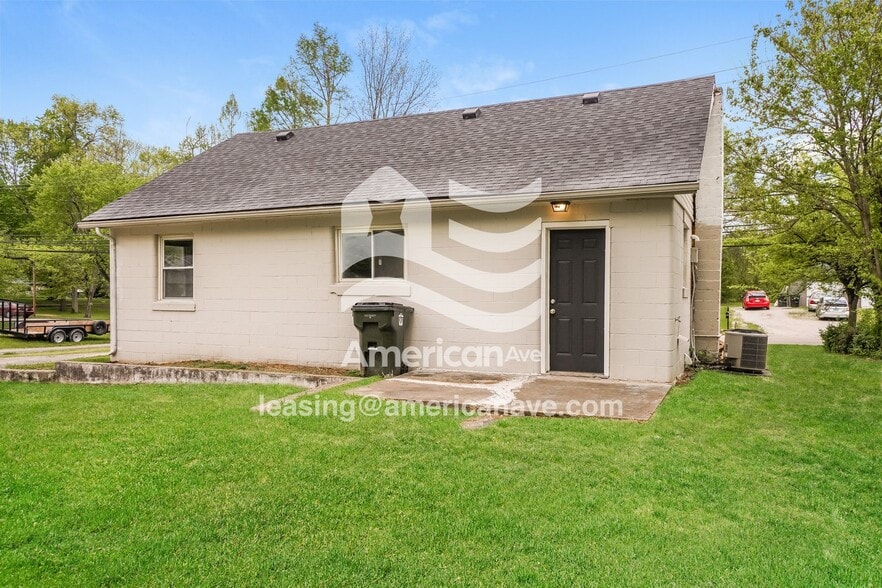 Building Photo - 1727 Klerner Ln