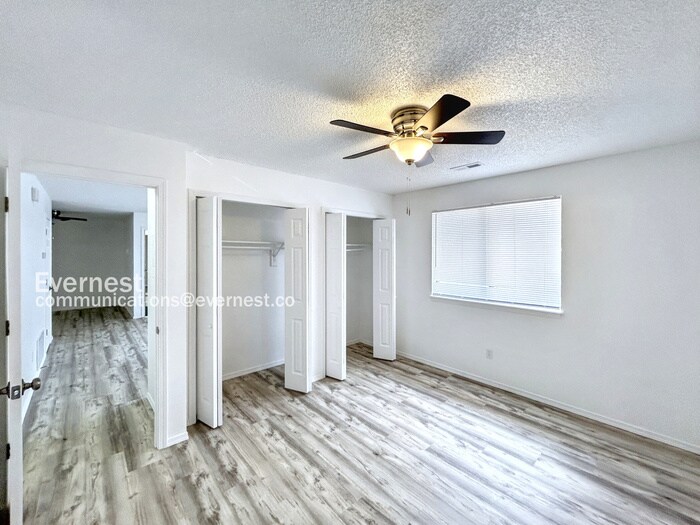 Building Photo - 1120 Yuma St