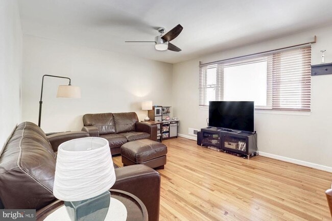 Building Photo - 6408 Tisdale Terrace
