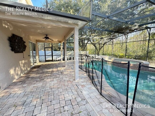 Building Photo - 2938 Daybreak Dr