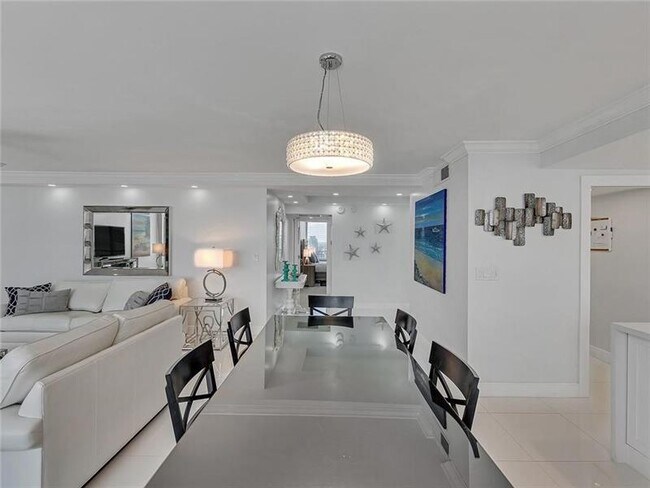 Building Photo - 4280 Galt Ocean Dr