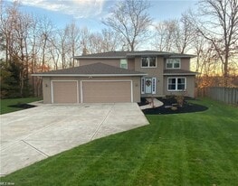 Building Photo - 37445 Fawn Path Dr