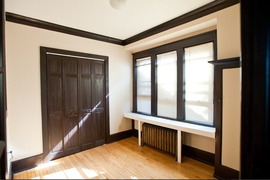 Building Photo - 1802 E Linnwood Ave