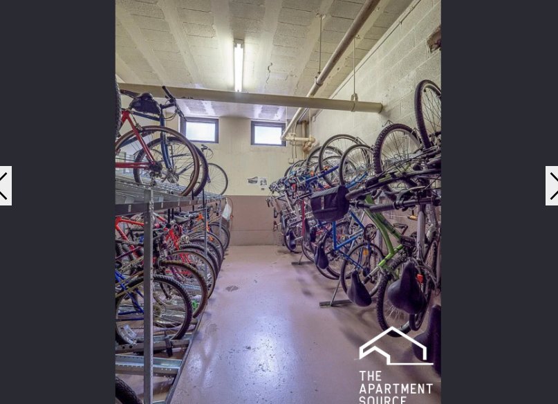 Building Photo - 445 W Wellington Ave