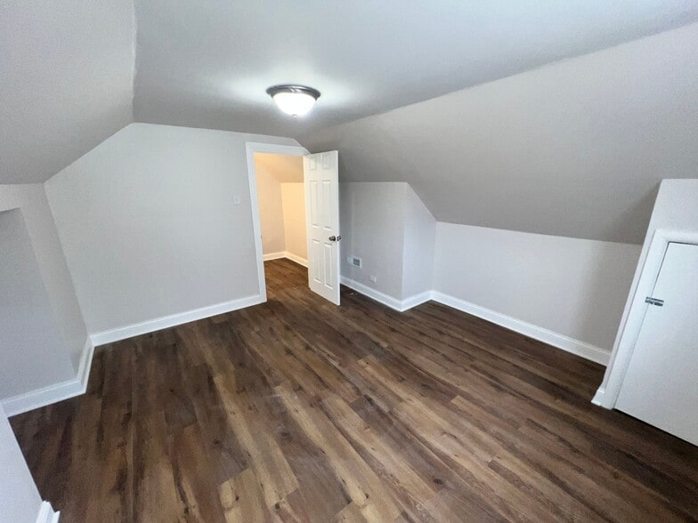 Building Photo - 222 Arcadia St