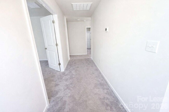 Building Photo - 193 Brentwood Dr