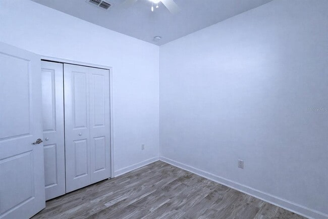 Building Photo - 3943 Cortland Dr