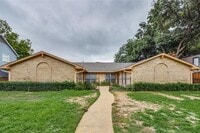 Building Photo - 7620 Dentcrest Dr
