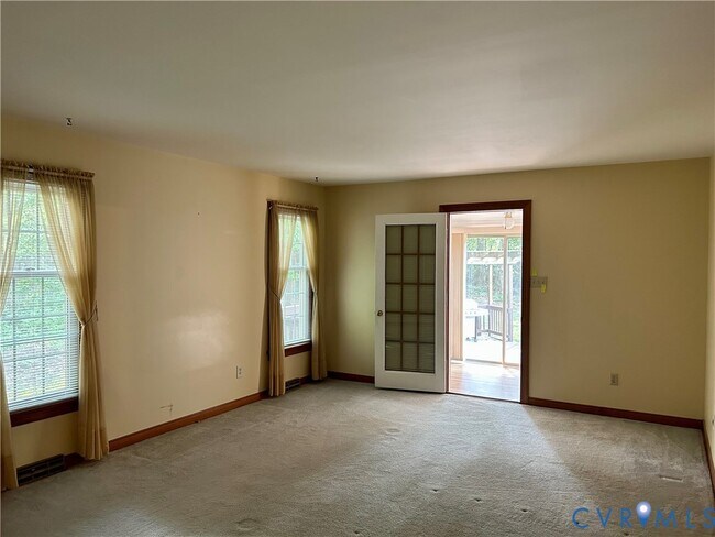Building Photo - 8203 Spring Meadow Rd