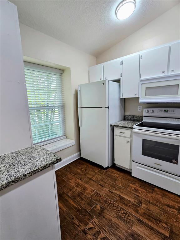 Building Photo - 591 Capistrano Ct