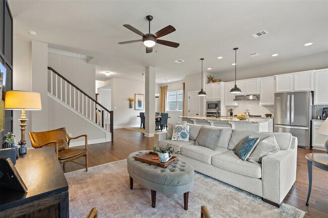 Building Photo - 362 Dayridge Dr
