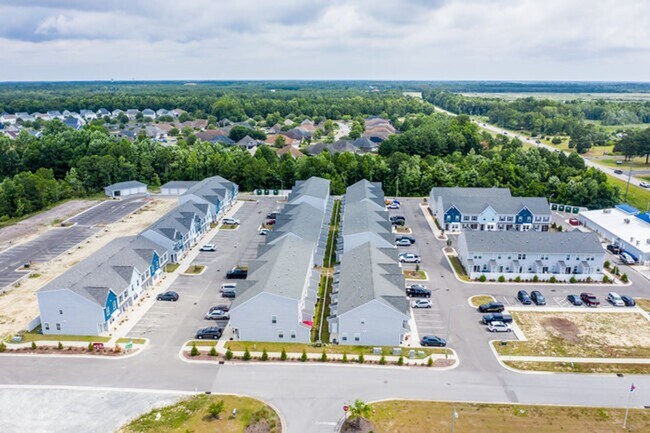 Building Photo - 305 Starfish Ln