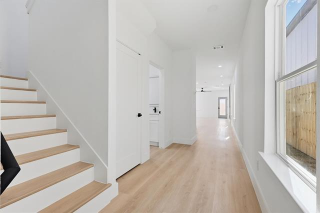 Building Photo - 2532 Lowery St