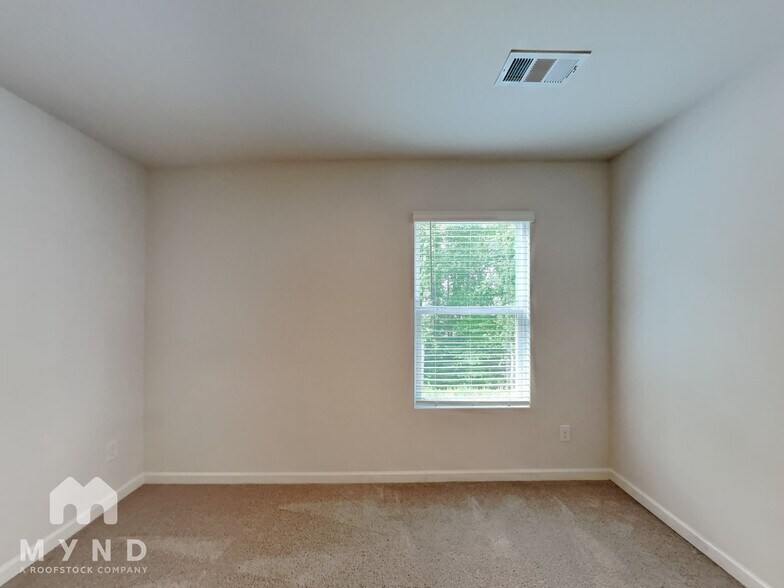 Building Photo - 262 Barnwood Ln