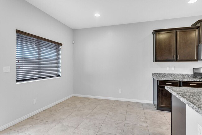 Primary Photo - Great Southwest Home