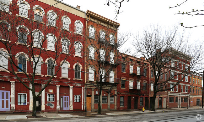 Building Photo - 1527 Race St