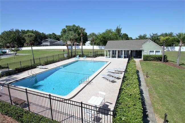 Building Photo - 215 Dorchester Square