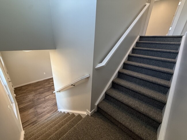 Building Photo - 211 Terrace Dr