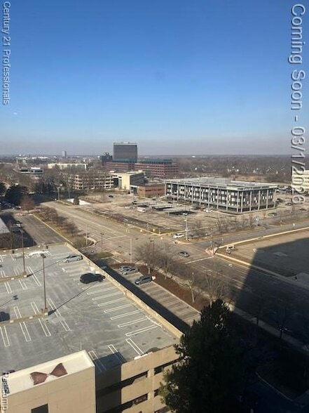 Building Photo - 5000 Town Center Dr