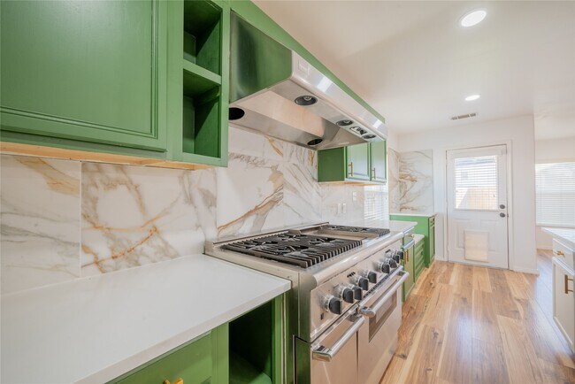 Building Photo - 7246 Wimberly Oaks Ln