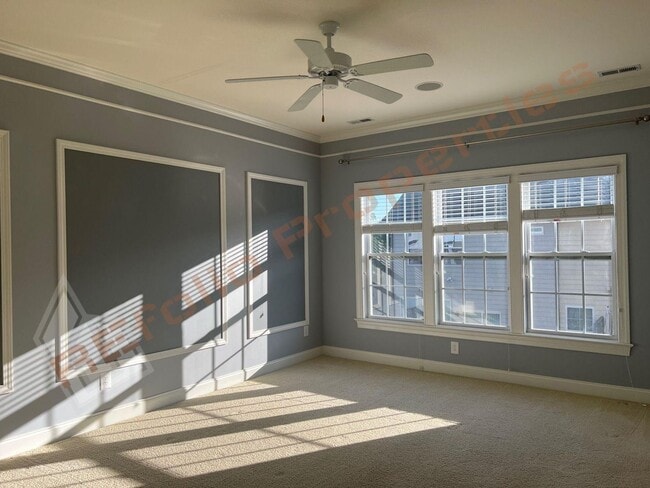 Building Photo - Fresh Paint, New Carpet - Elegant 3 Story ...