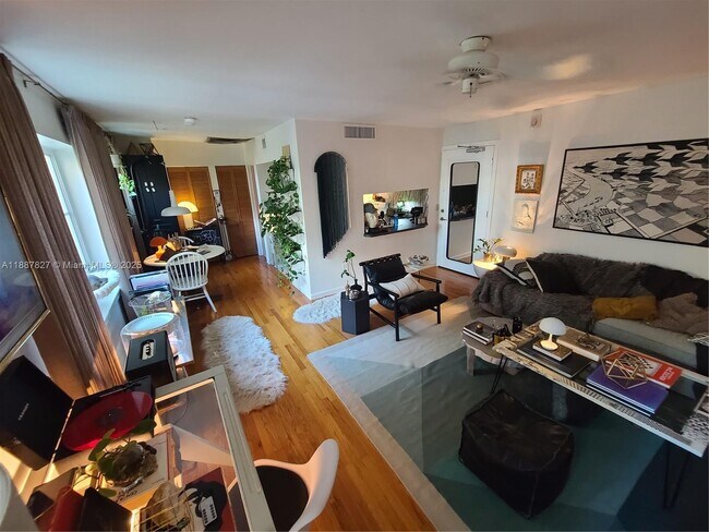 Building Photo - 1308 Drexel Ave